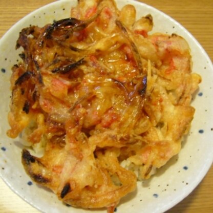 お惣菜屋さんで買ってきたかき揚げで。簡単に美味しい天丼を作ることができて感激しました！